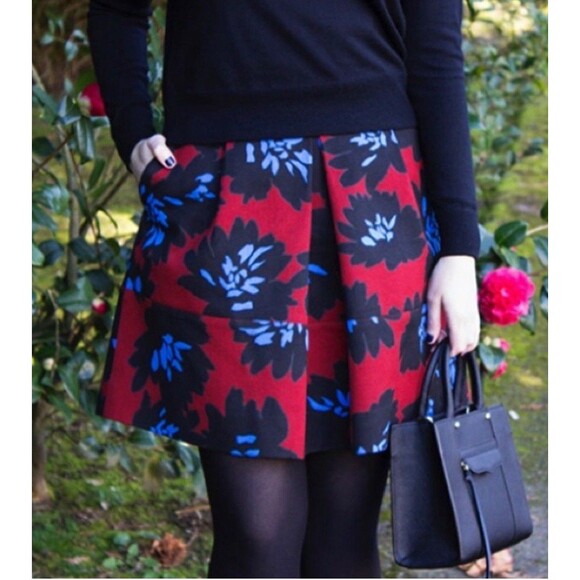 J.CREW Dresses & Skirts - J Crew Skirt Womens Size 4Blue Red Floral Pleated A Line Pockets Casual Classic
